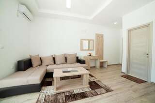 Апартаменты Demiri Apartments Улцинь Апартаменты-5